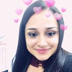 Meet your Posher, Alexandra